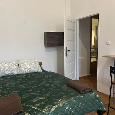 Apartment Private - Tom Krakau